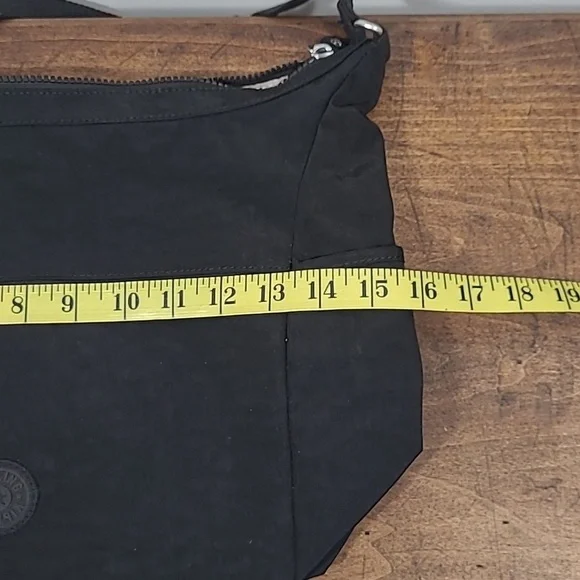 EUC Kipling Alenya Black Crossbody Bag Women's Purse - Picture 8 of 9